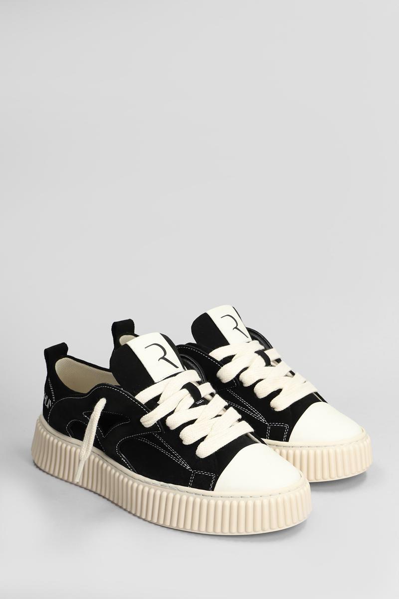 Skate Sneakers