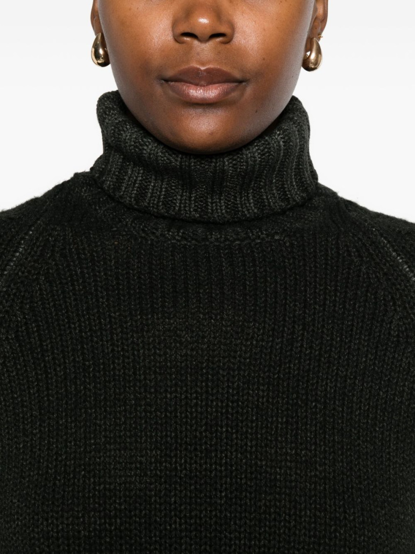 Wool Turtle-Neck Jumper