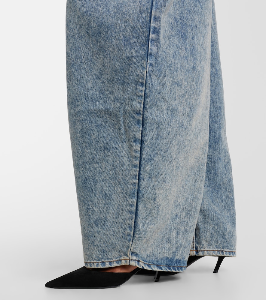 Barrel-leg jeans