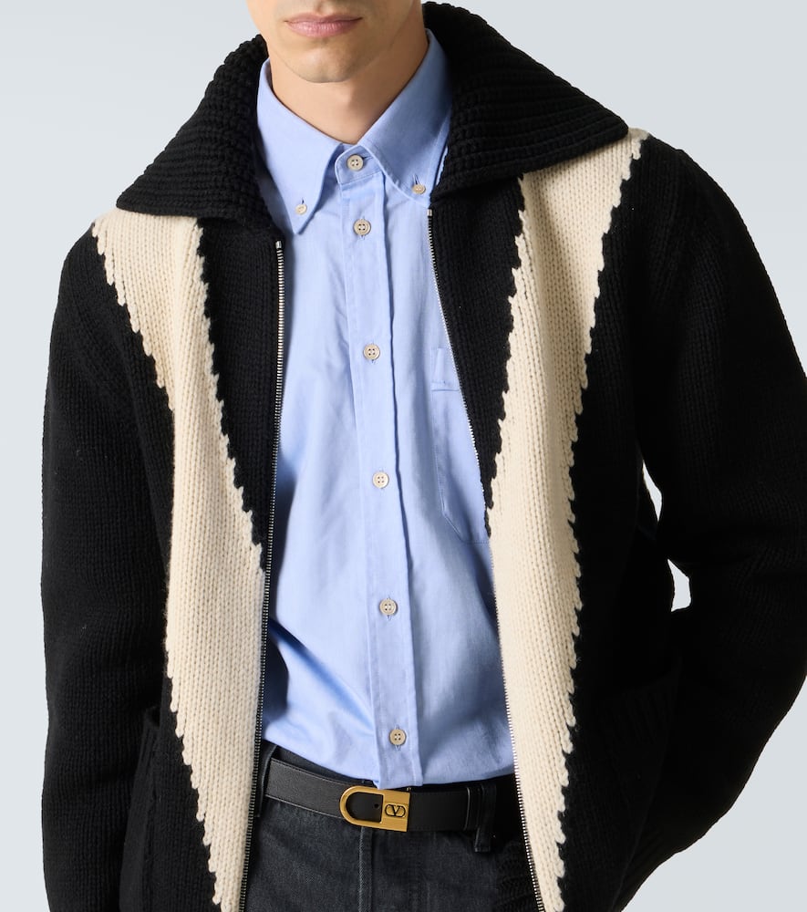 Virgin wool zip-up sweater