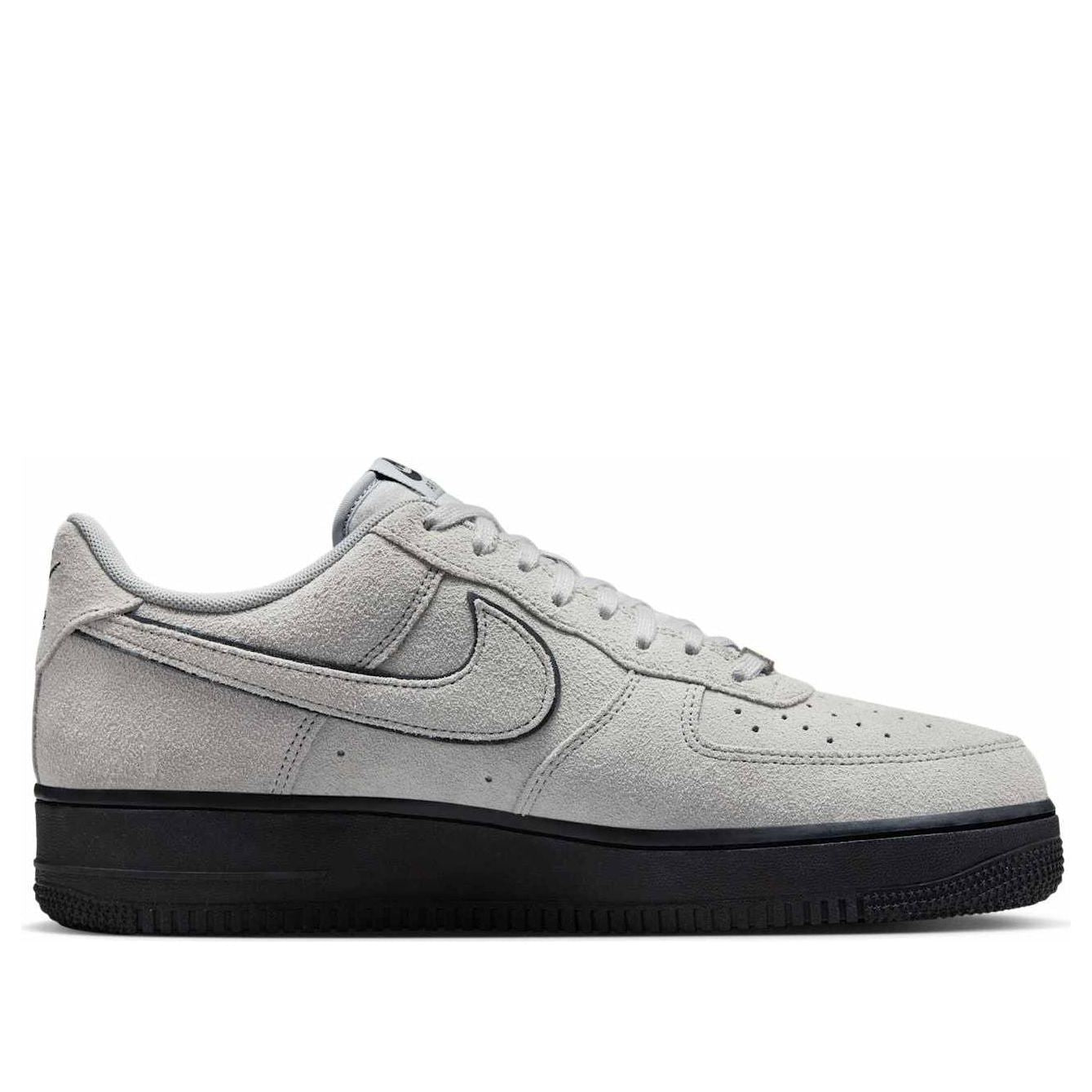 Air Force 1 '07 LV8 'Light Smoke Grey Black'