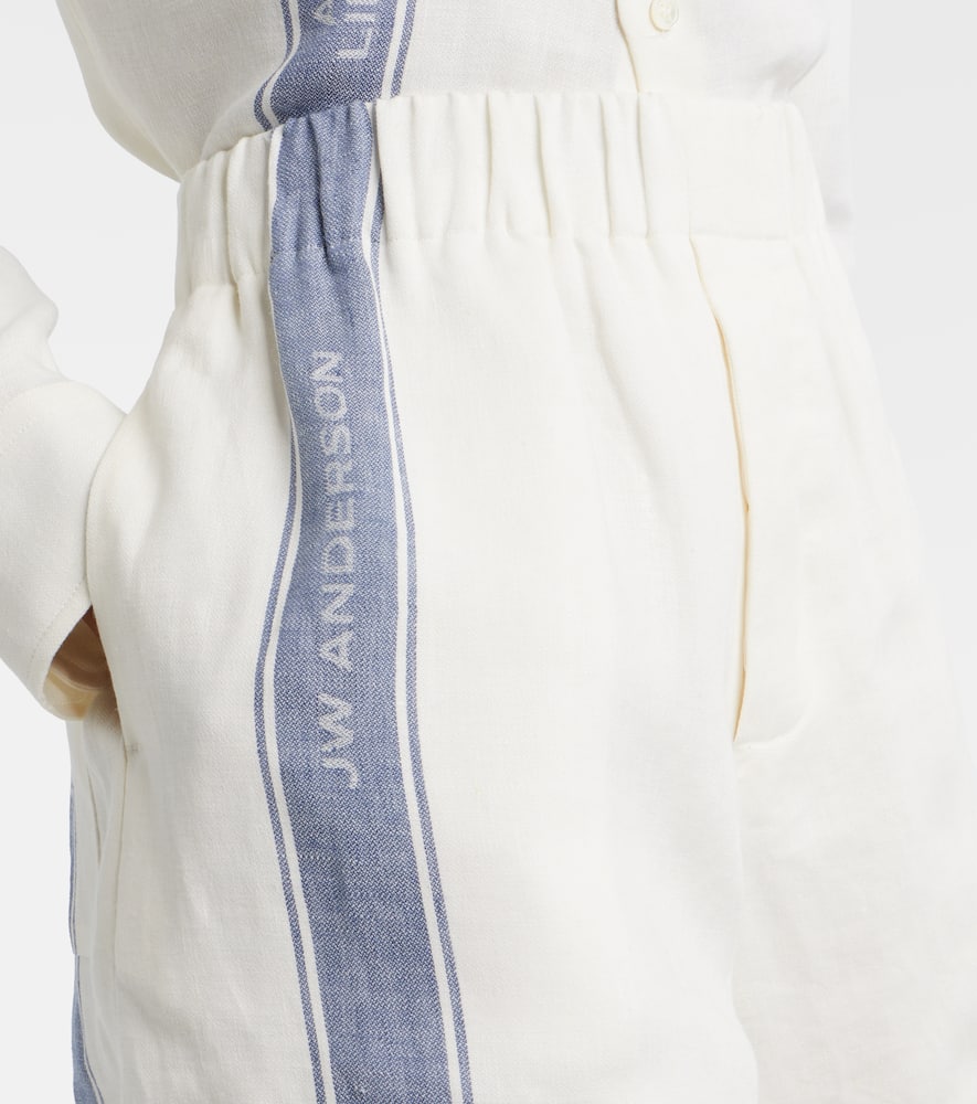 Linen shorts