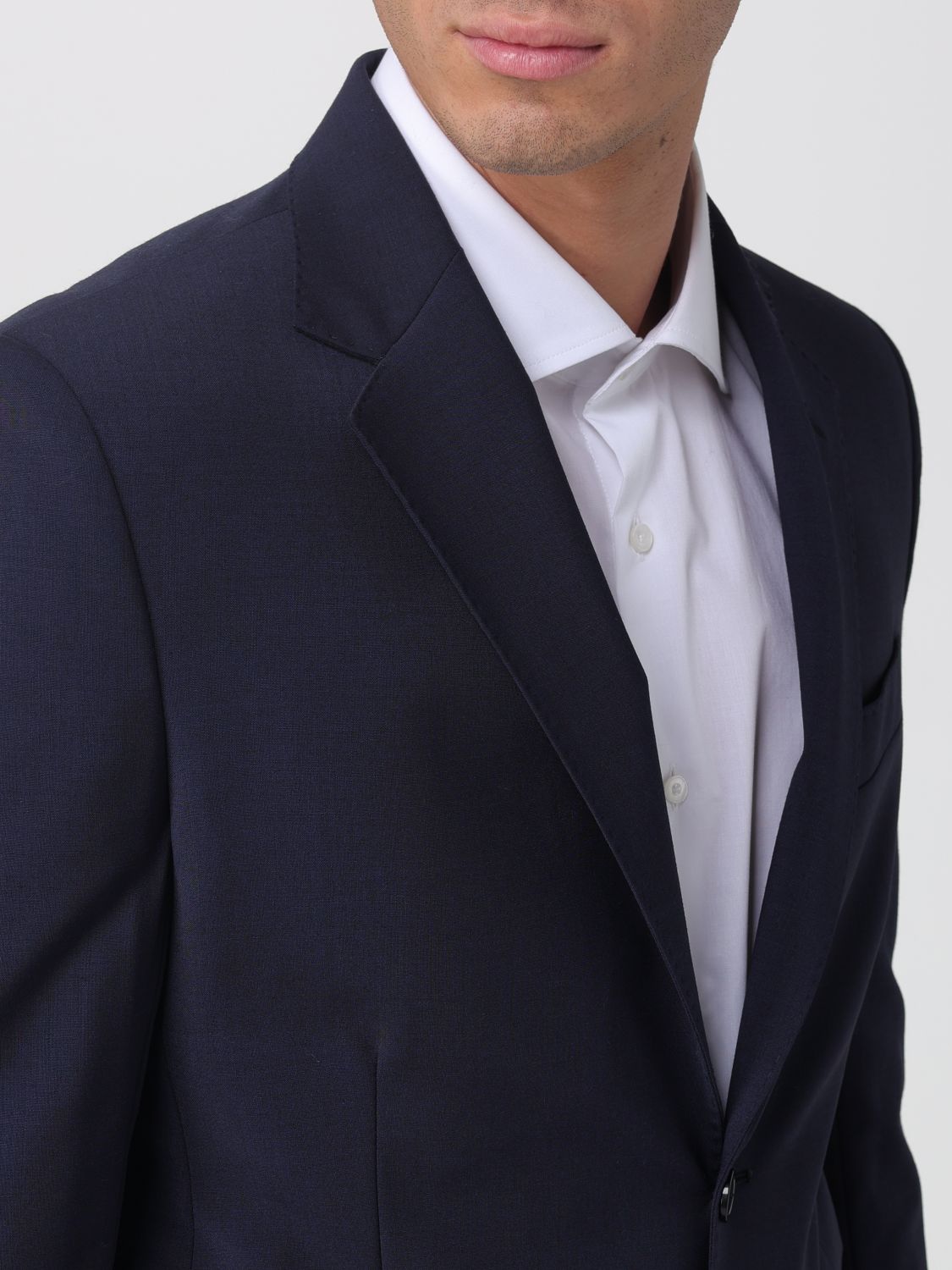 Suit Men color Blue
