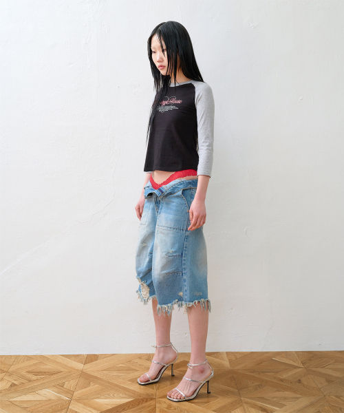 DESTROYED DENIM SHORTS LIGHT BLUE