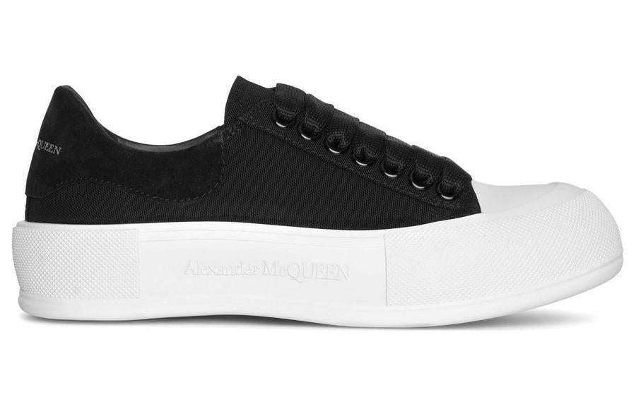 (WMNS) Deck Lace Up Plimsoll 'Black White Sole'