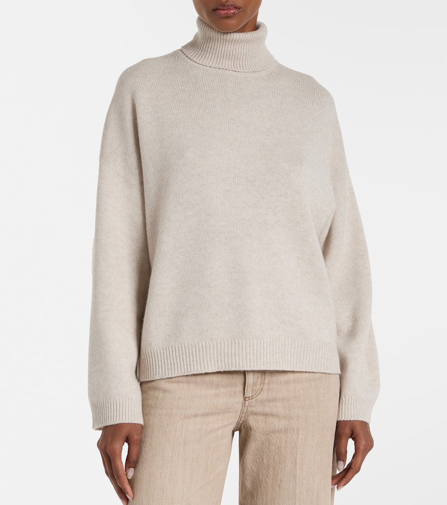 Cashmere turtleneck sweater