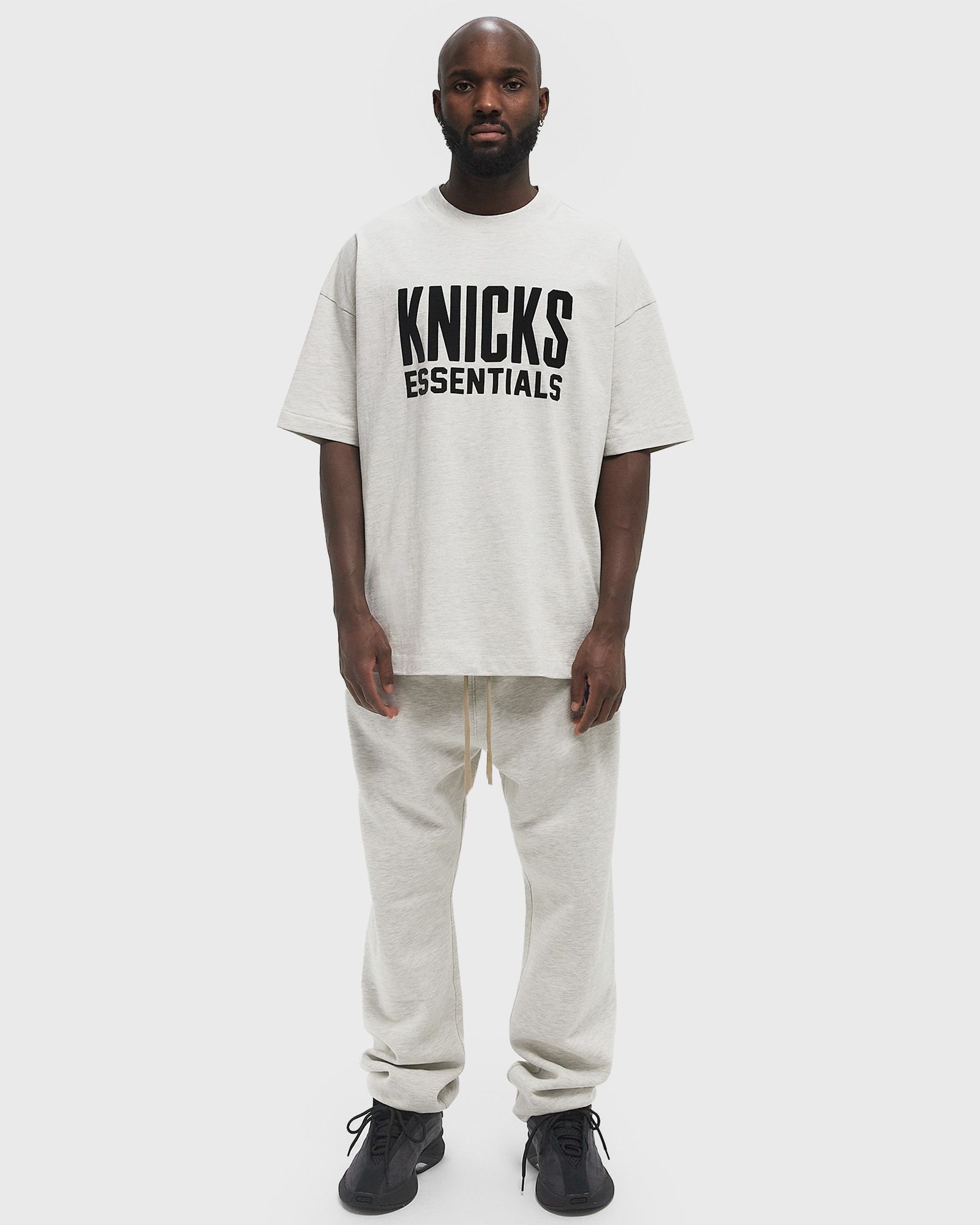 S/S TEE - NEW YORK KNICKS white male Shortsleeves now available at BSTN