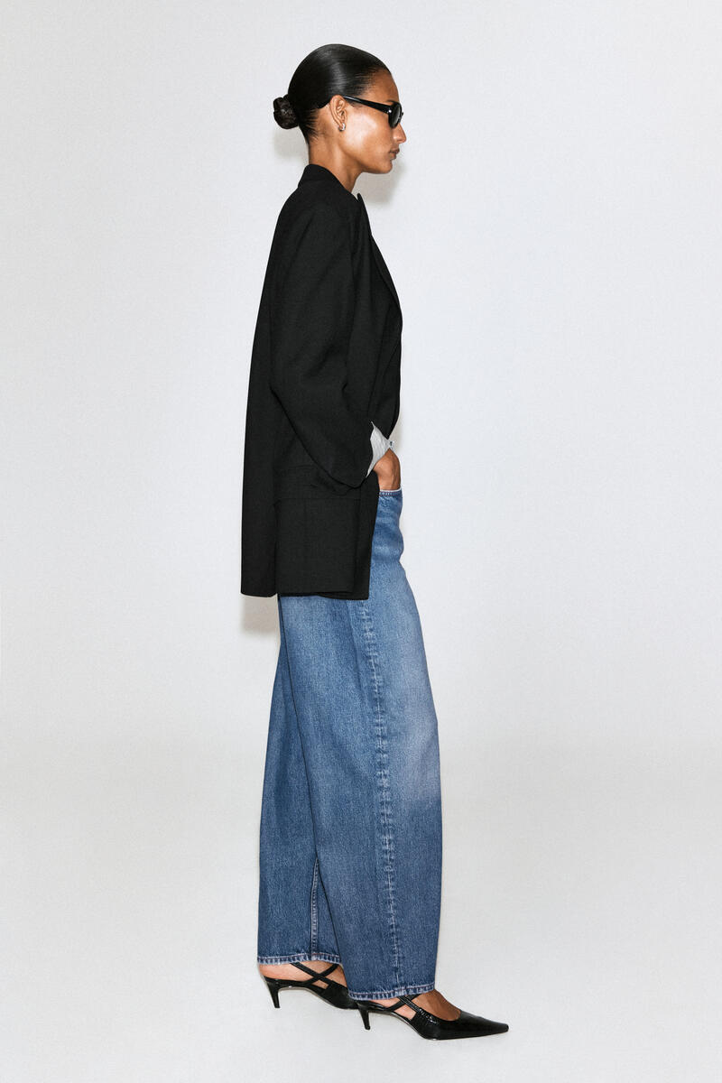 Bay Barrel-Leg Jeans
