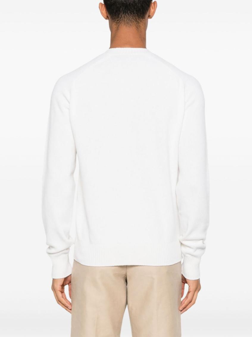 White Long Sleeves Sweater