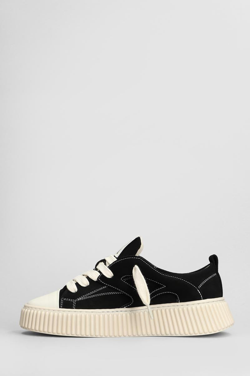 Skate Sneakers