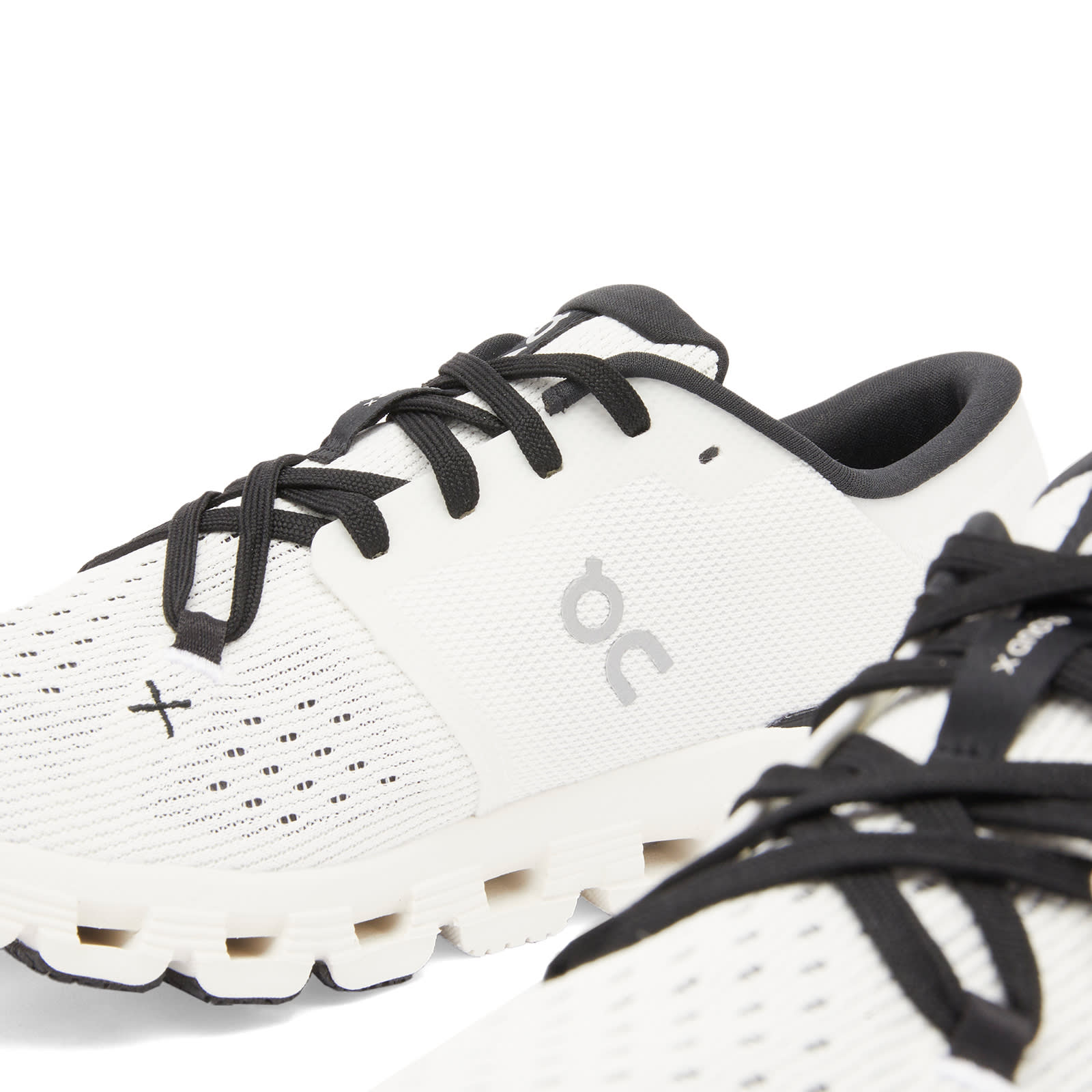 ON Women's Cloud x 4 Sneaker in Ivory/Black