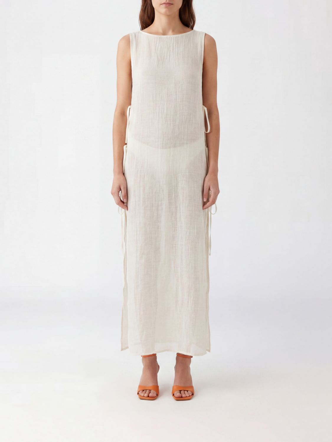 Dress Woman color White