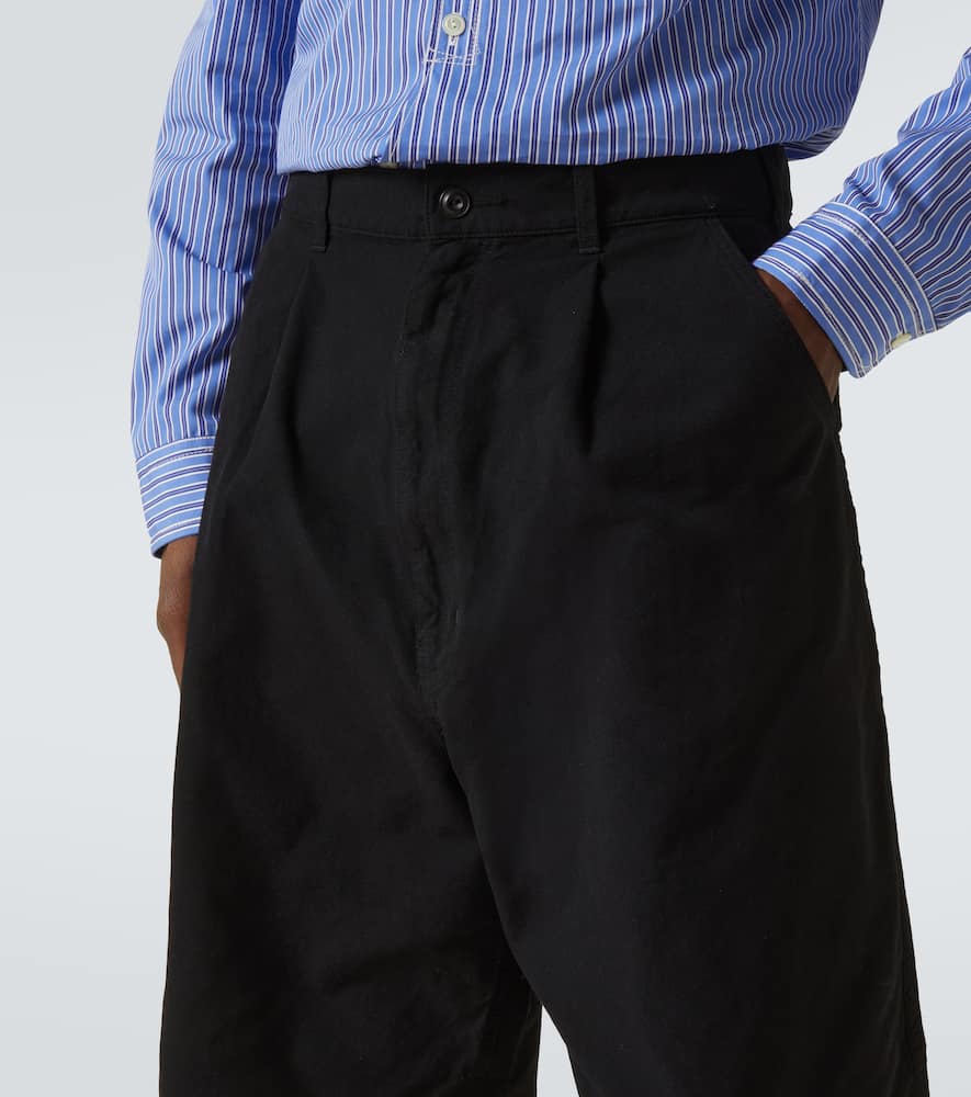 Pleated high-rise shorts