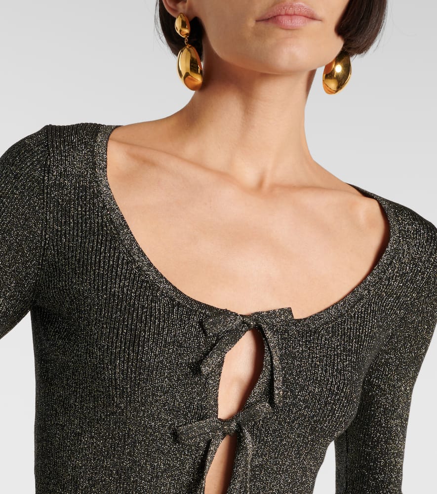 Tie string top