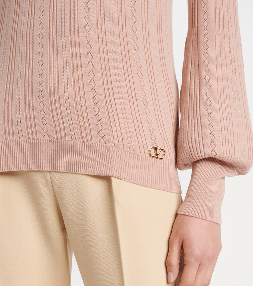 Virgin wool sweater