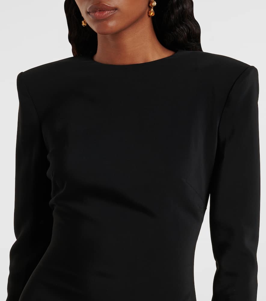 Open-back gown