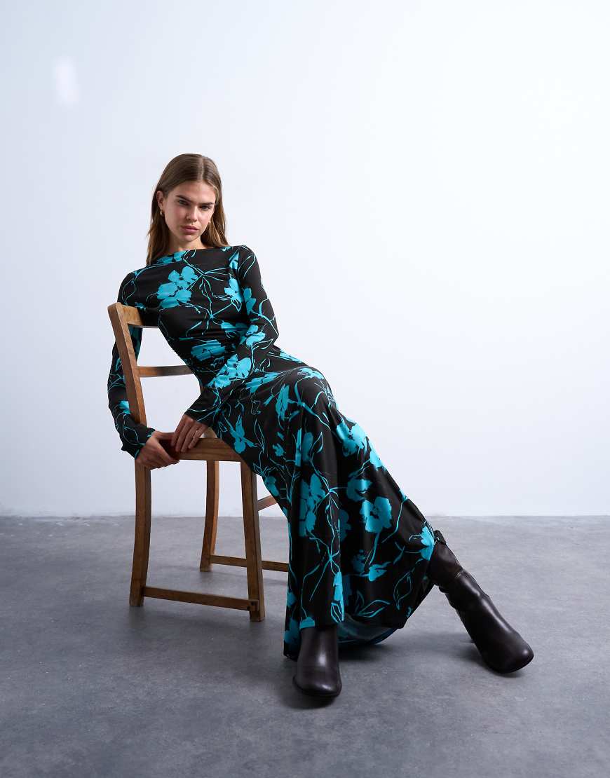 Floral print slash neck long sleeve maxi dress in chocolate-Brown