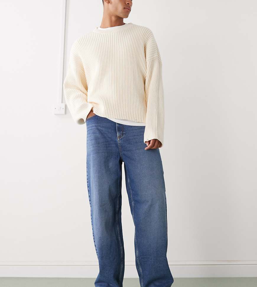 Antifit mid rise jean in mid blue