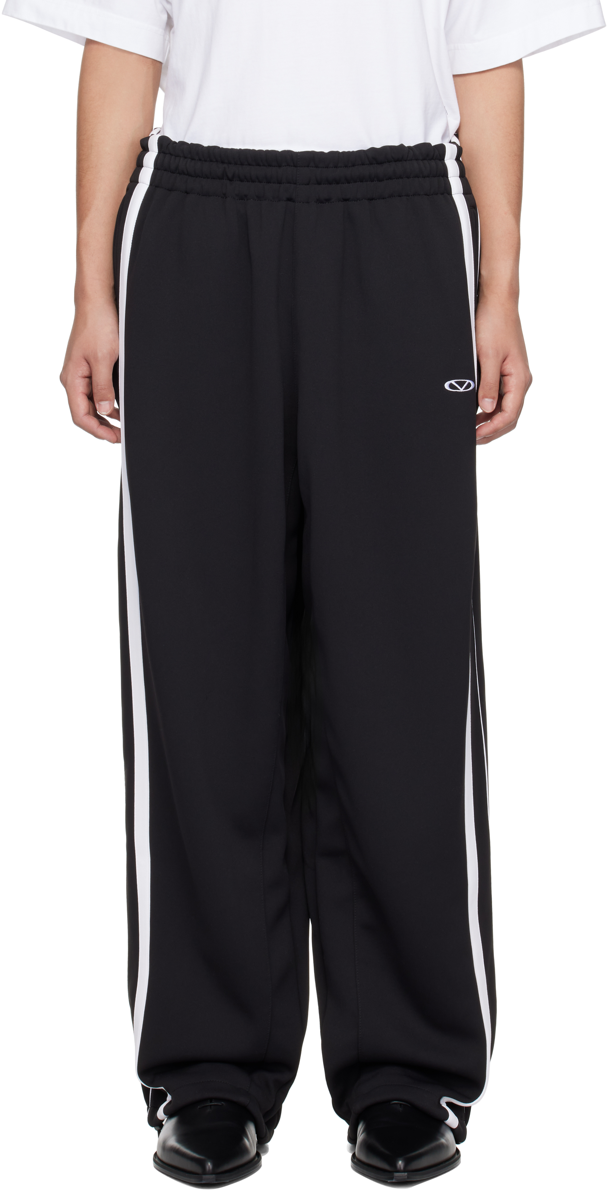 VETEMENTS Black Oval Logo Gym Sweatpants
