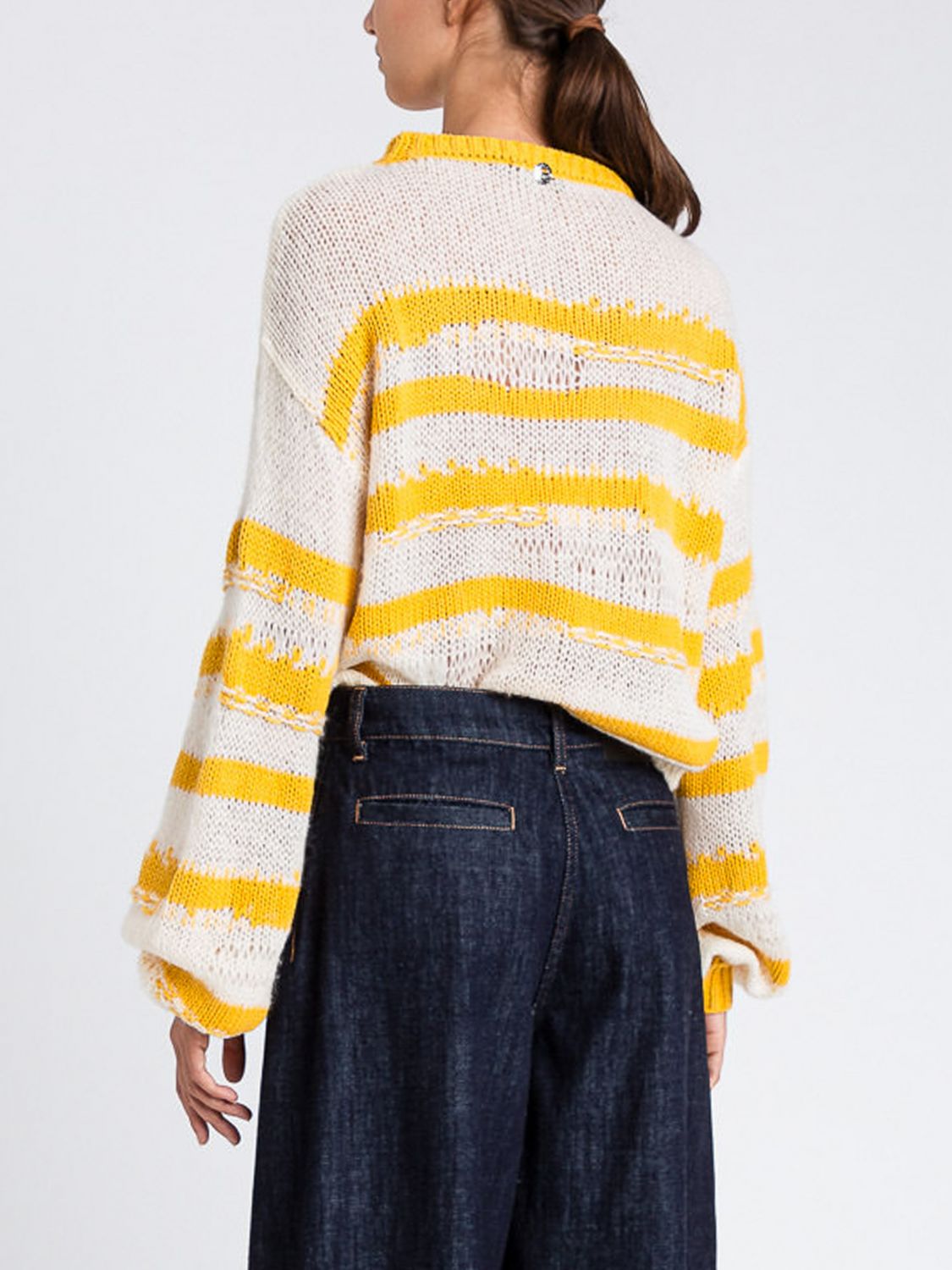 Sweater Woman color Yellow