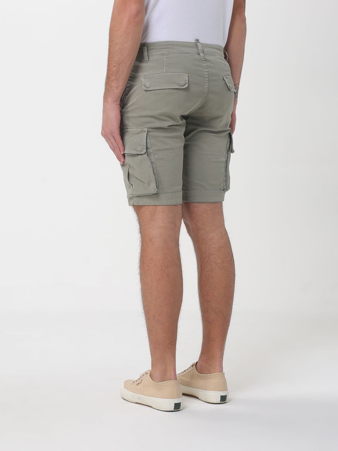 Shorts Men color Sage