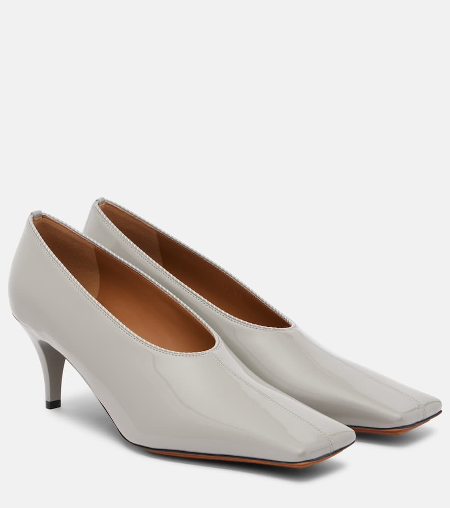 Coated pumps