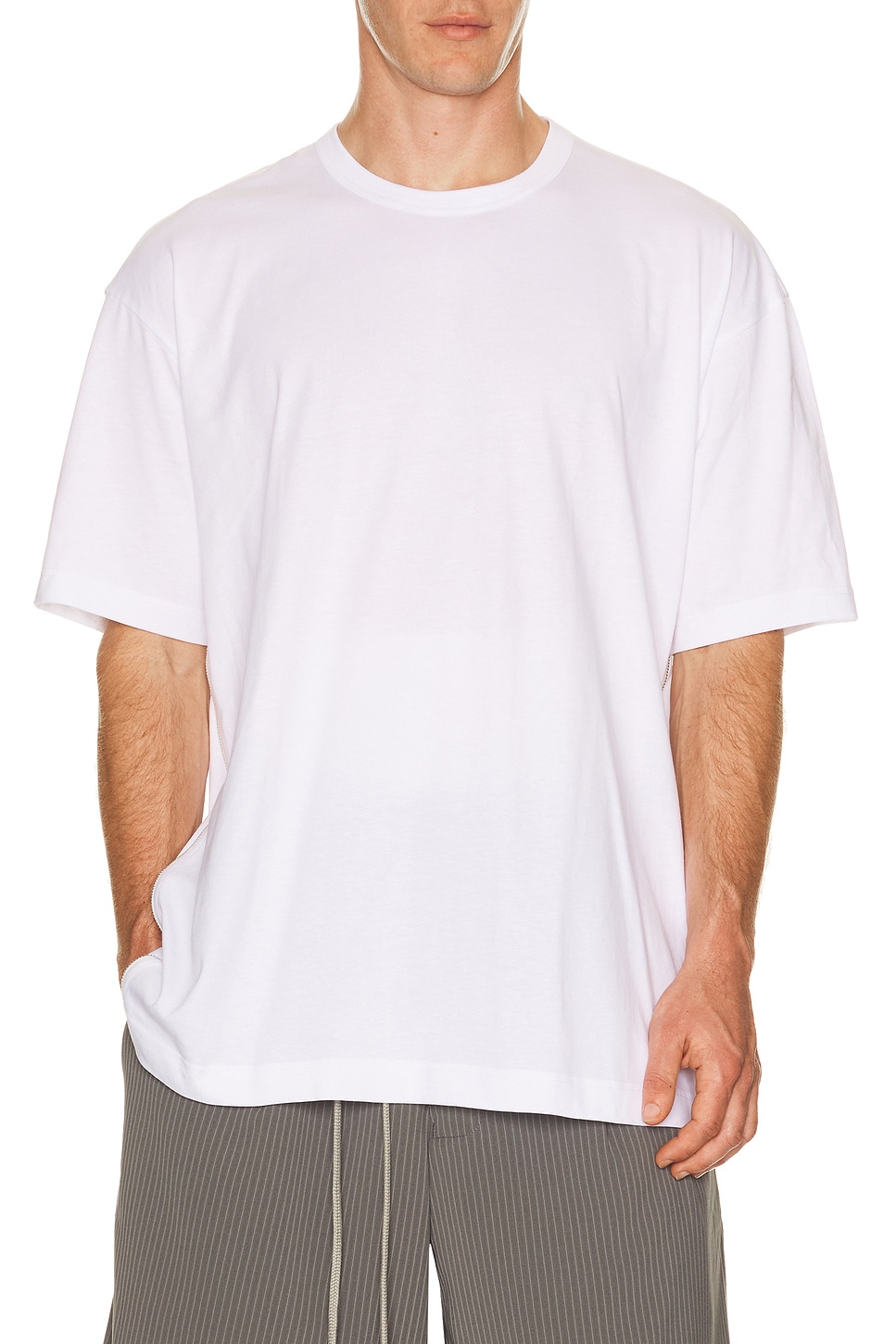 COMME des GARCONS SHIRT Oversized Double Zipper Tee in White - White. M also in XL/1X