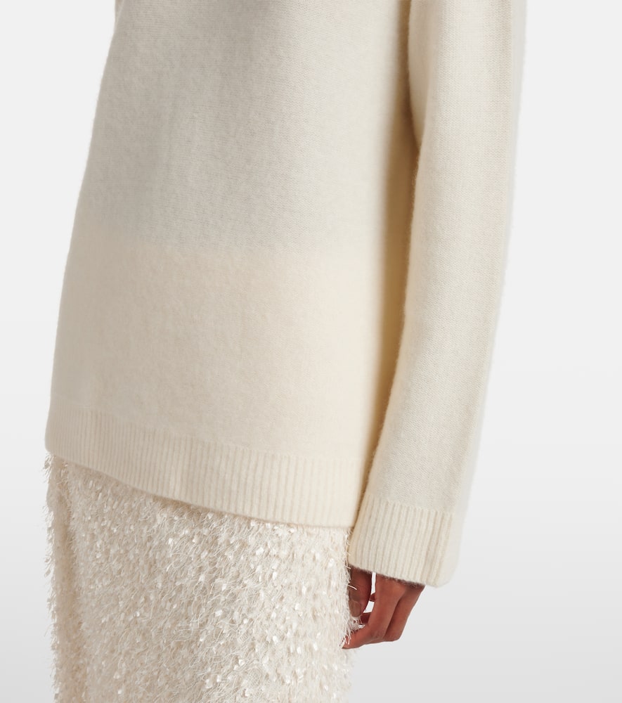 Cashmere sweater