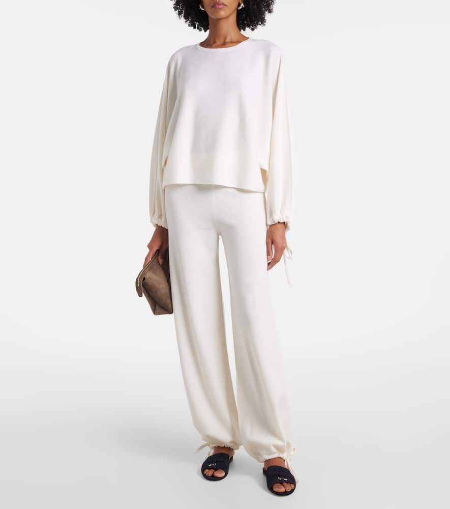 Virgin wool wide-leg pants