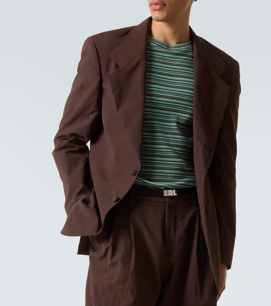 Single-breasted suit jacket