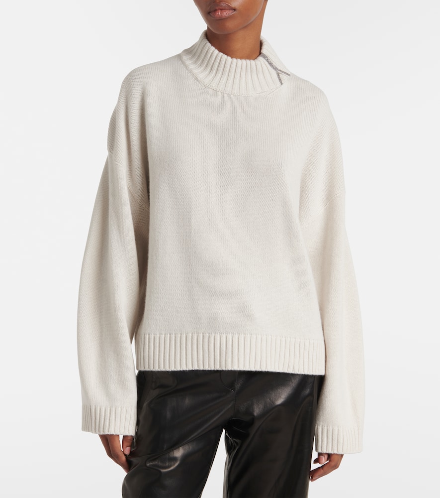 Cashmere sweater