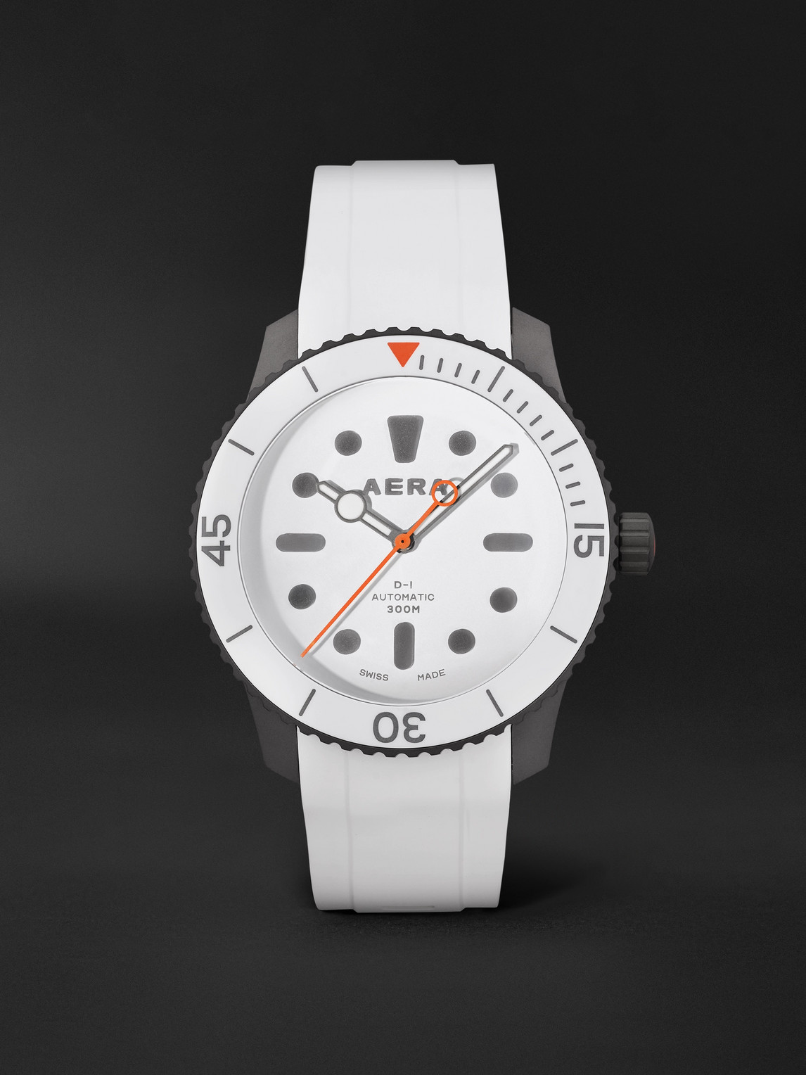 Todd Snyder D-1 Diver Limited Edition Automatic 44mm Titanium and Rubber Watch