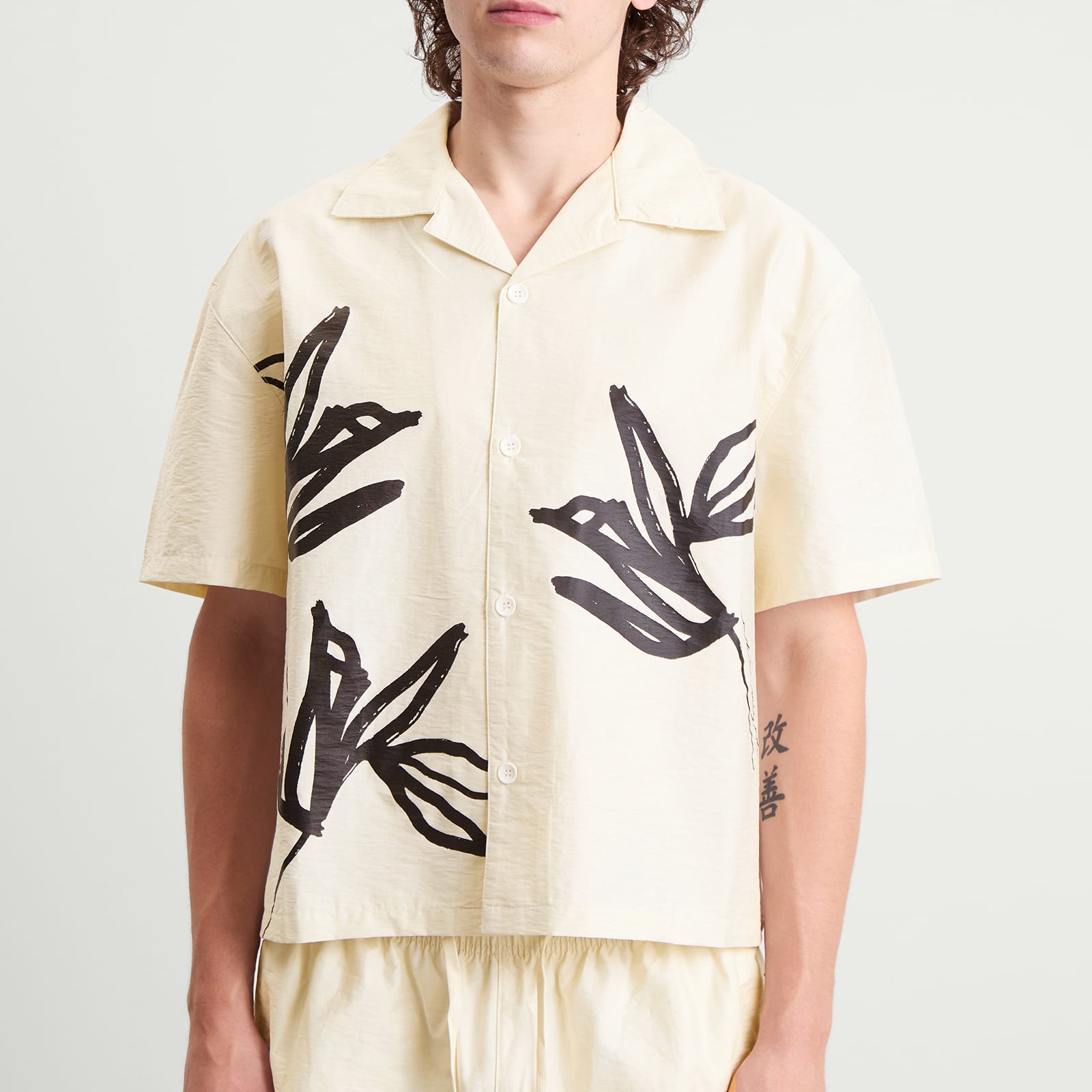 Men's Washed Ink Flower Vacation Shirt