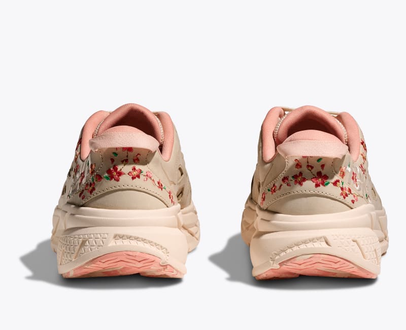 HOKA Vibrant Bloom Clifton L Shoes in Vanilla/Dry Clay