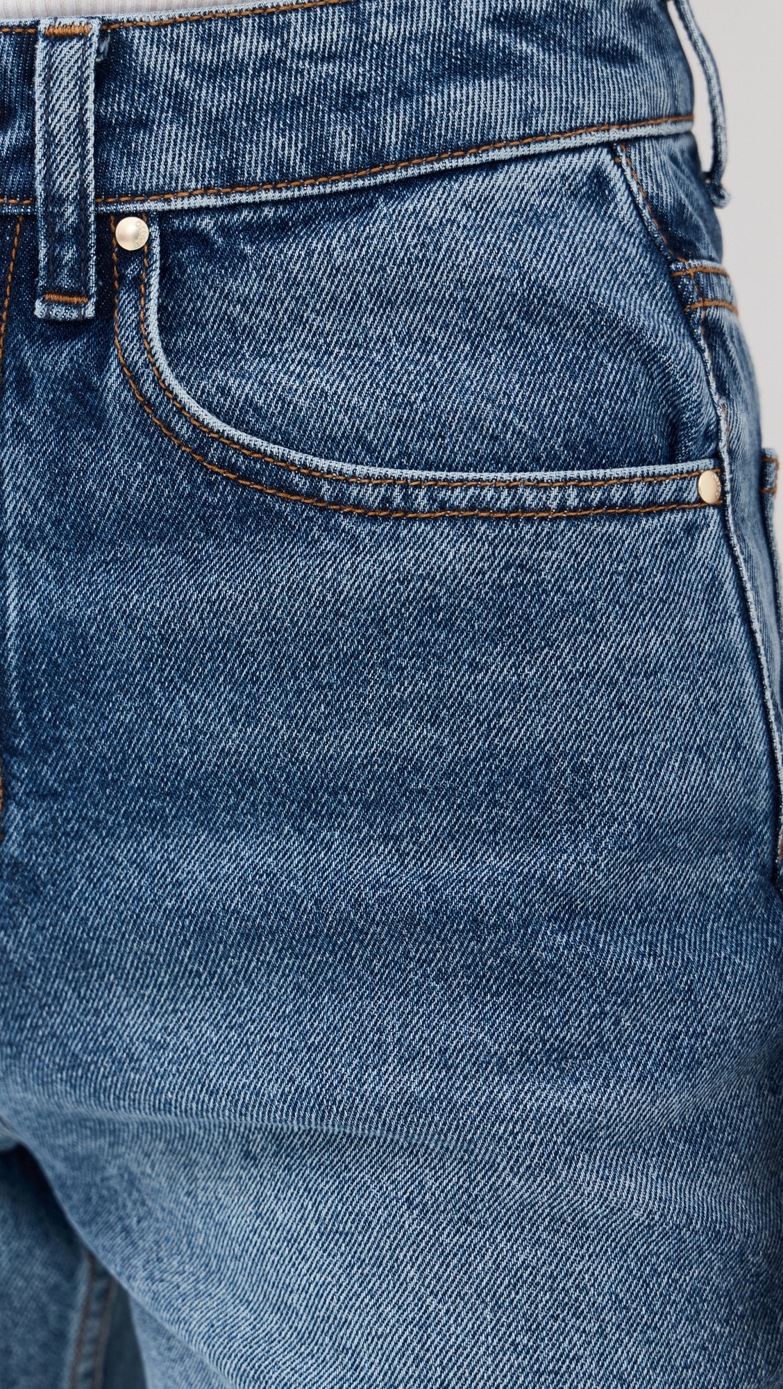 Noon Jeans Cloud Wash With Crease