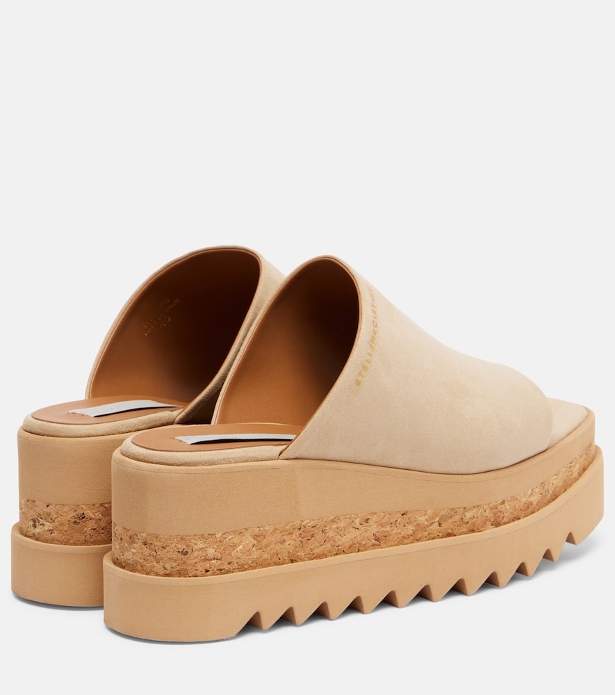 Sneak Elyse platform mules