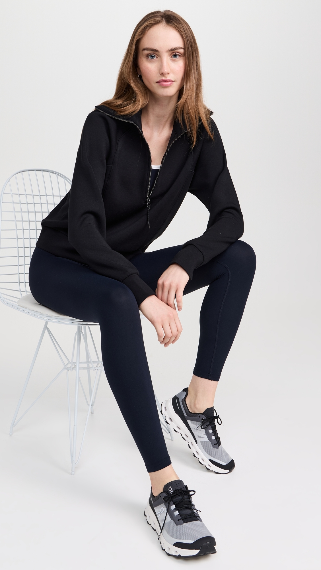 AirEssentials Half Zip Sweatshirt Very Black