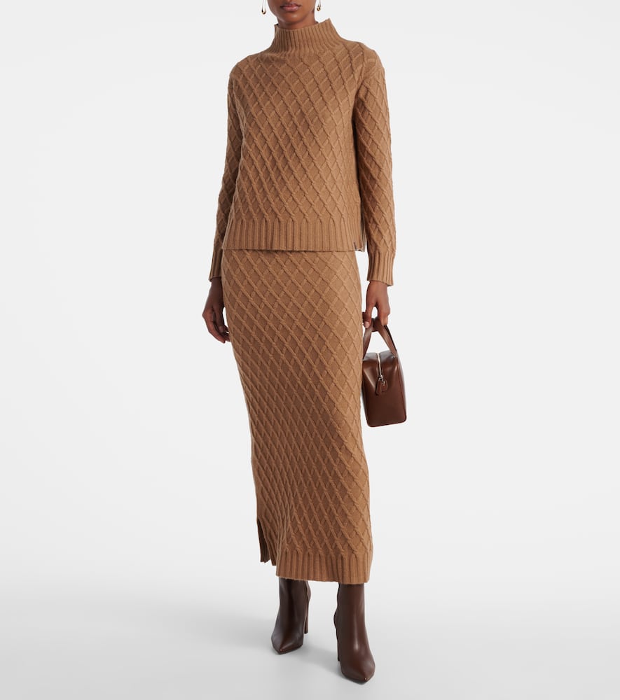 Po knitted camel hair maxi skirt