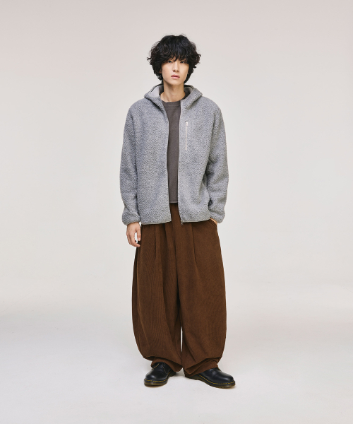 Curved Corduroy Banding Pants