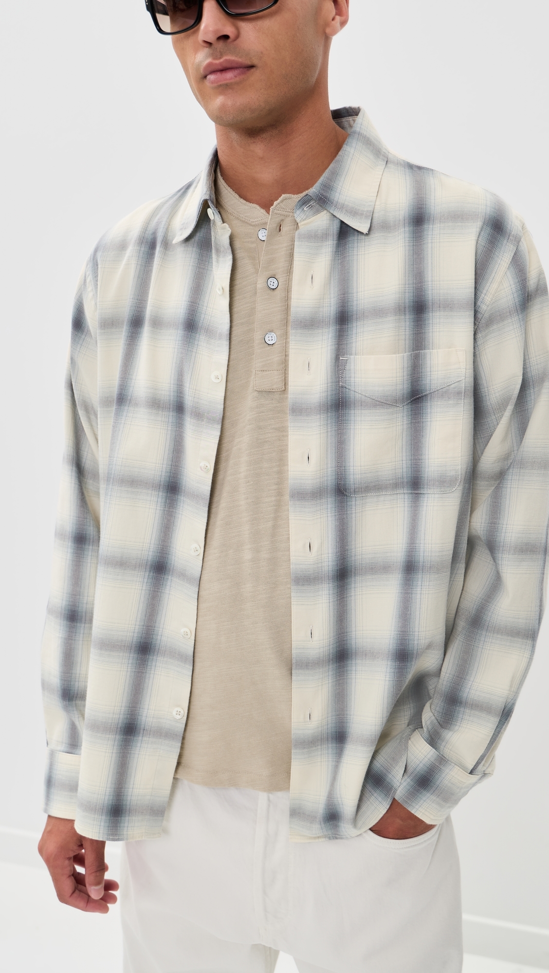 Classic Flame Short Sleeve Henley Tee Taupe
