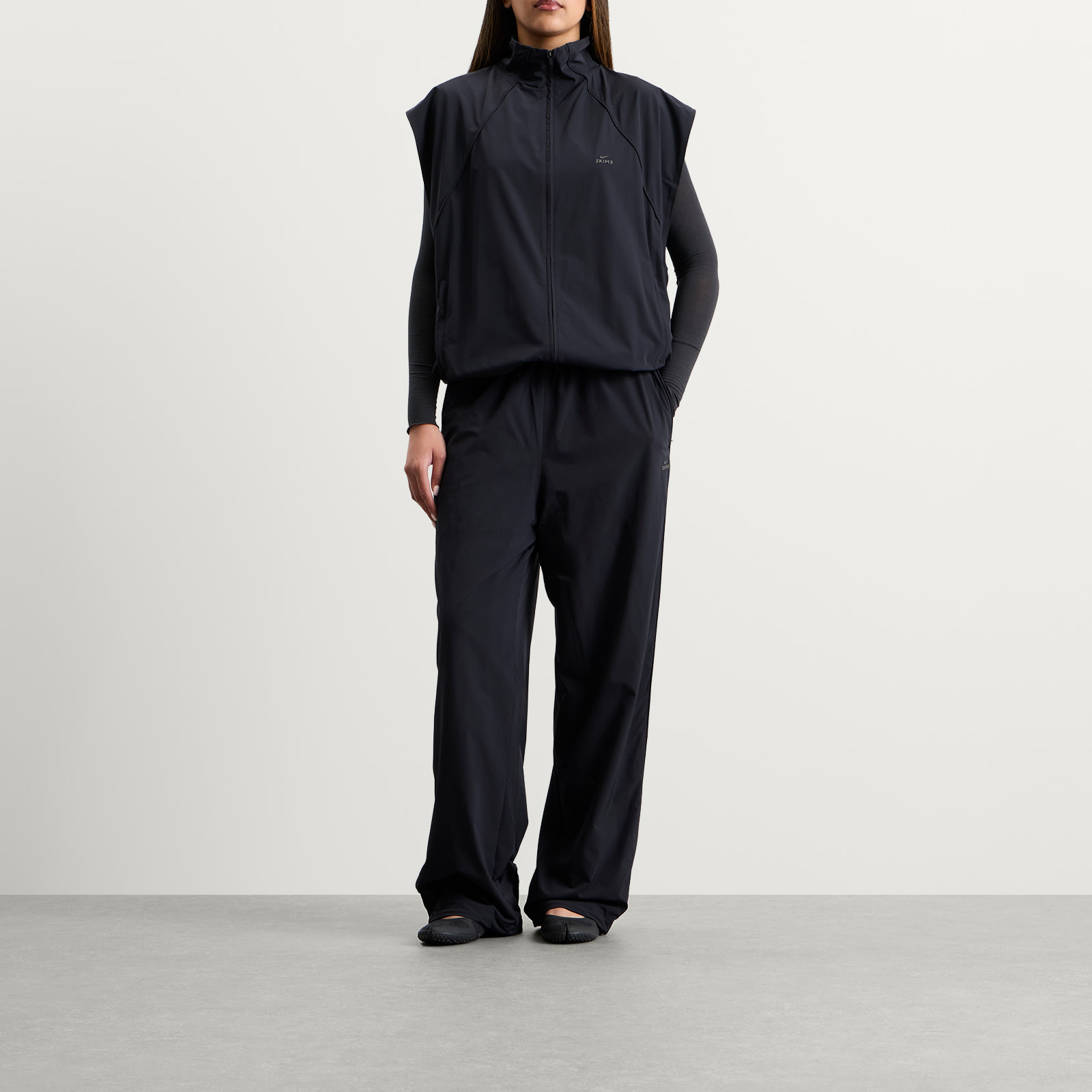 Women's x SKIMS Stretch Nylon Oversized Vest Obsidian