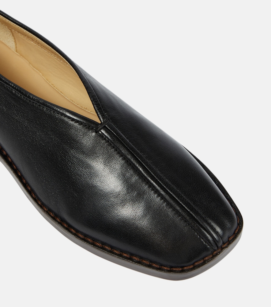 Piped leather loafers