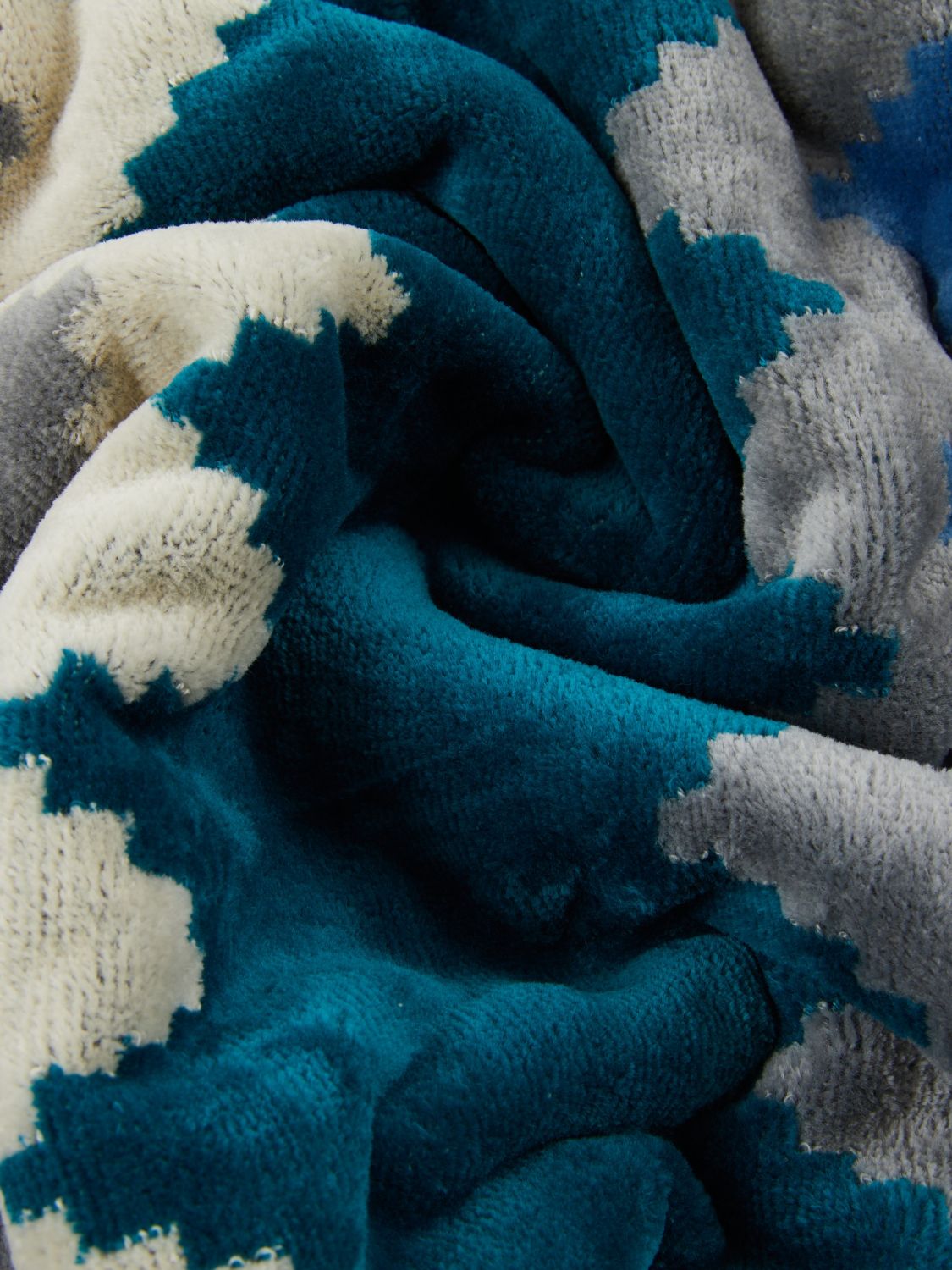 Bath And Beach Towels Lifestyle color Blue