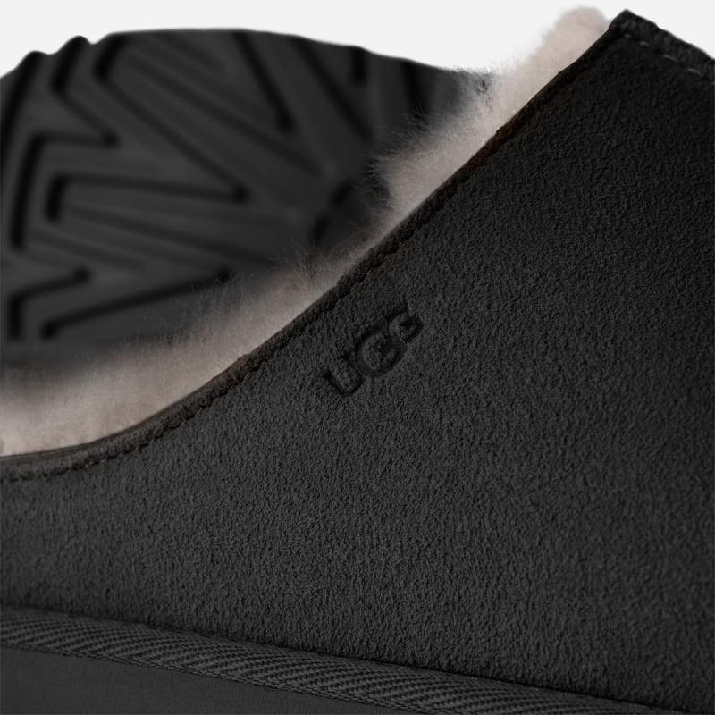 ® Women's Greenport Slide Sheepskin Slippers in Black