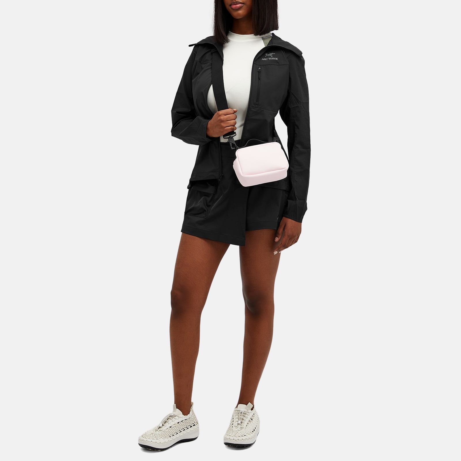 Women's Squamish Hoodie in Black