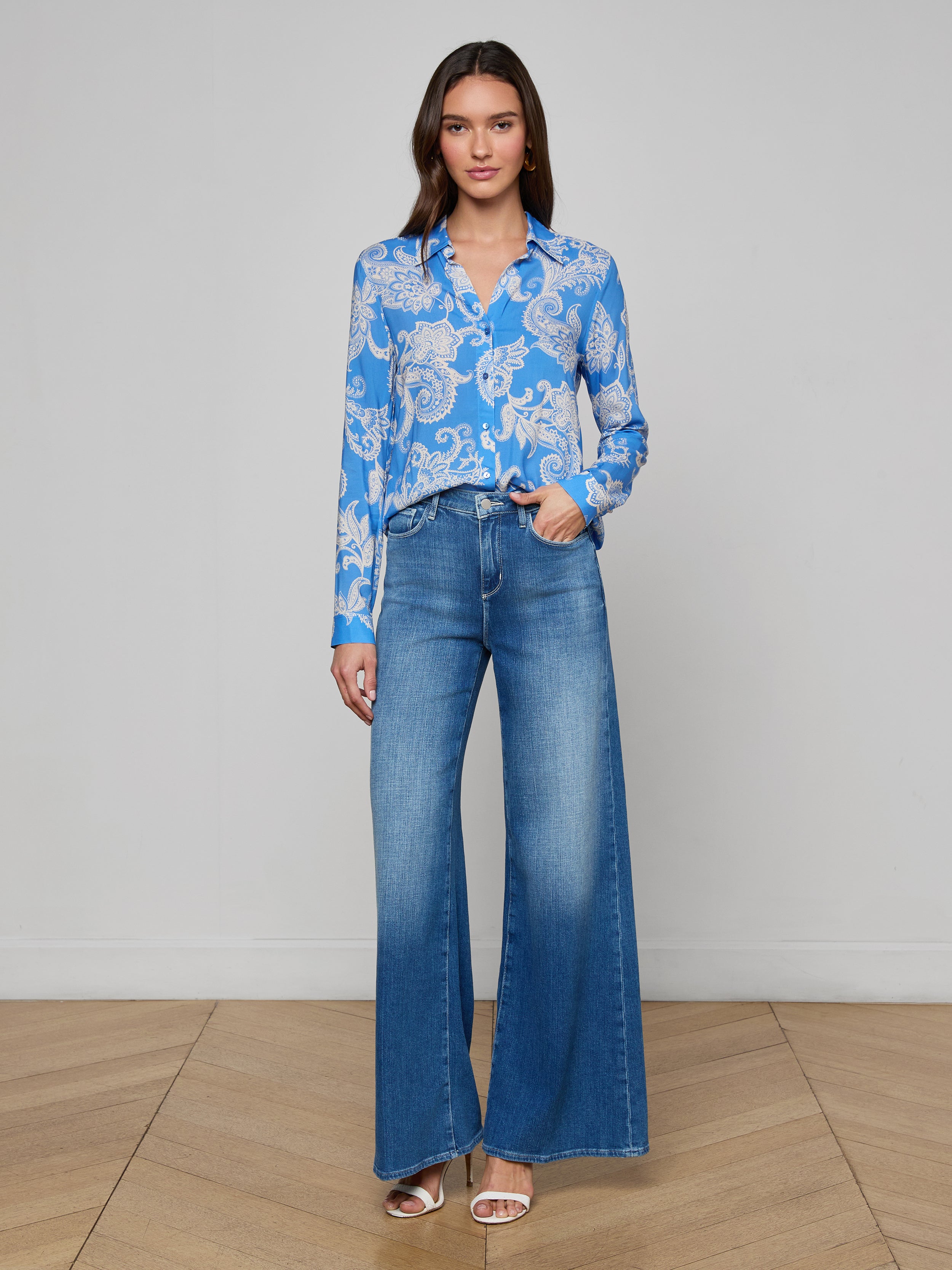Holly Blouse Top In Regatta Blue/ivory Paisley