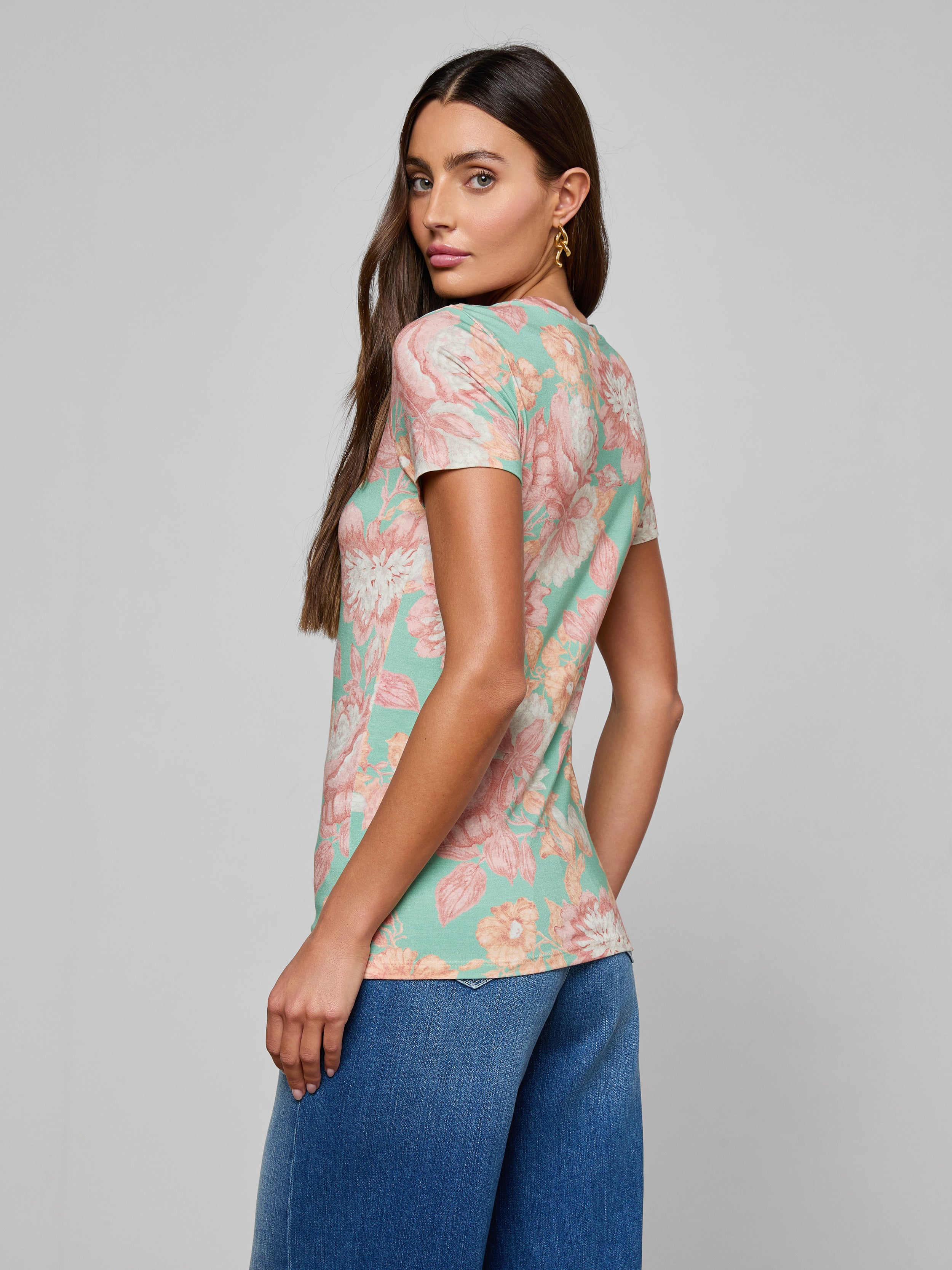 Ressi Fitted T-Shirt In Multi Soft Pastel Vintage Floral