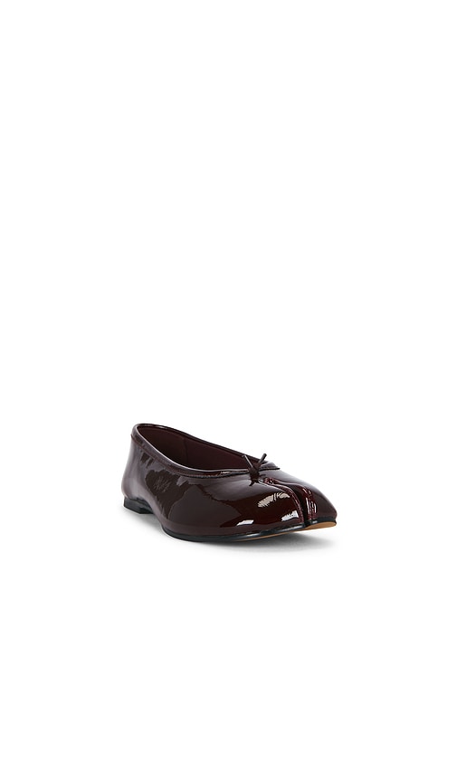 Steve Madden Calico Flat in Burgundy. 10. Also .5