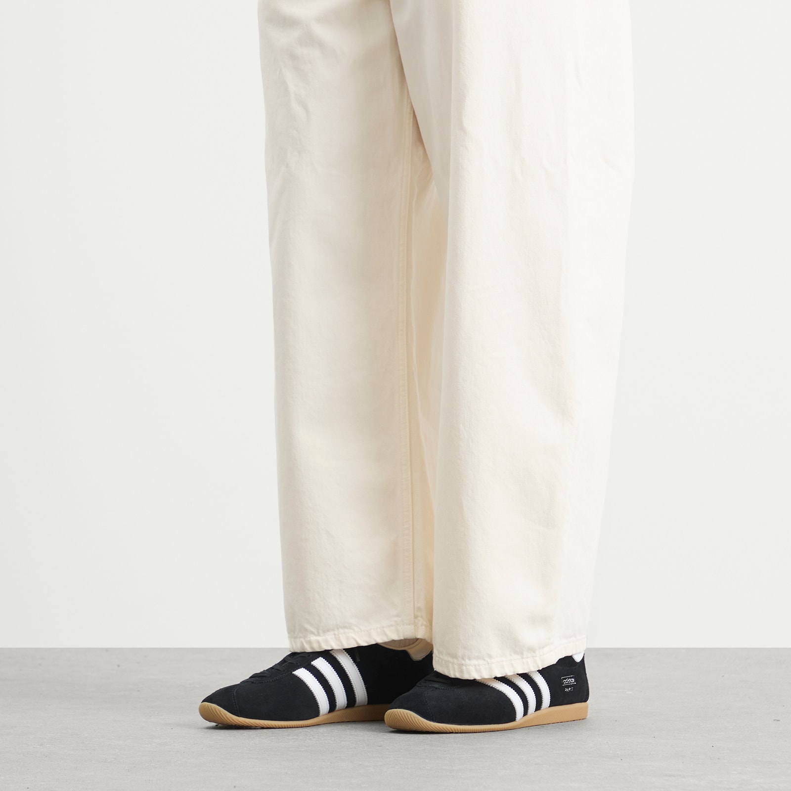 Men's Paris Sneaker in Core Black/Ftwr White/Gum