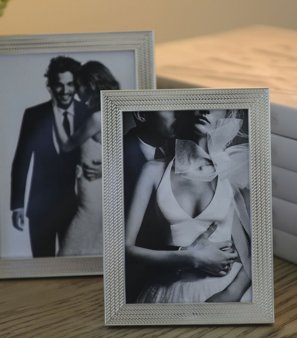 Vera Wang Pearl Photo Frame